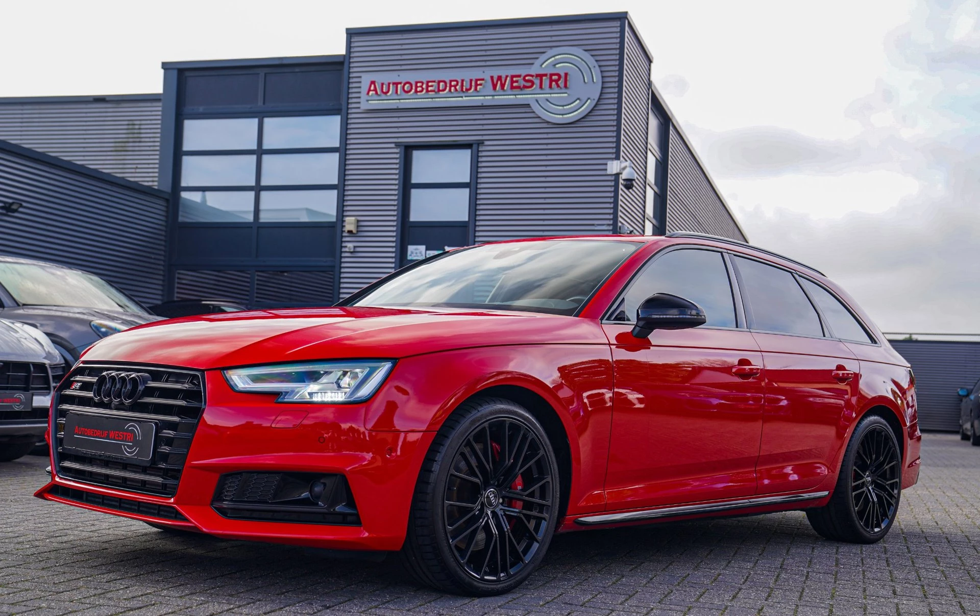 Hoofdafbeelding Audi S4