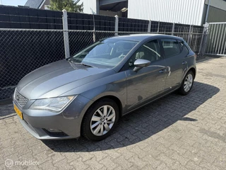 Seat Leon 1.2 TSI navigatie-pdc achter-cruise control