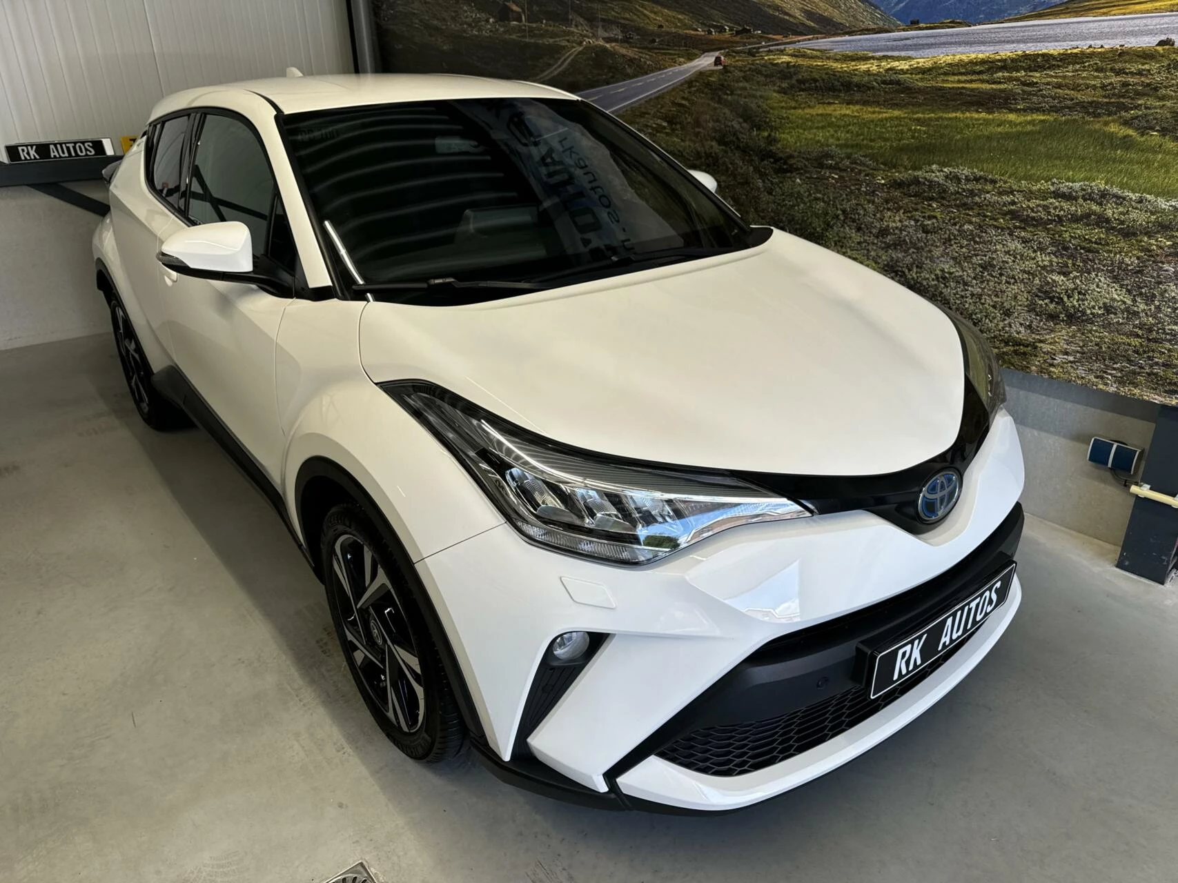 Hoofdafbeelding Toyota C-HR