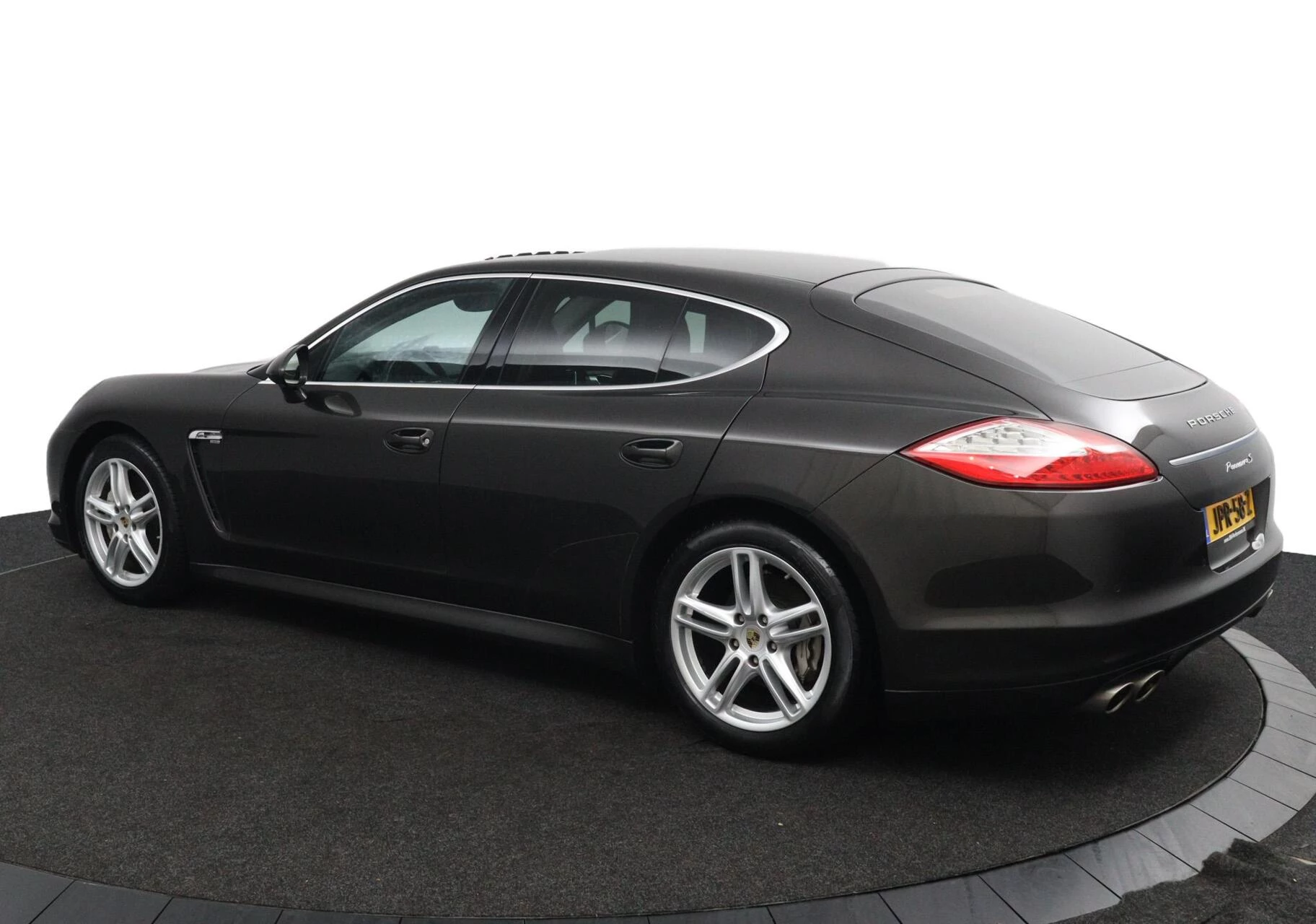 Hoofdafbeelding Porsche Panamera