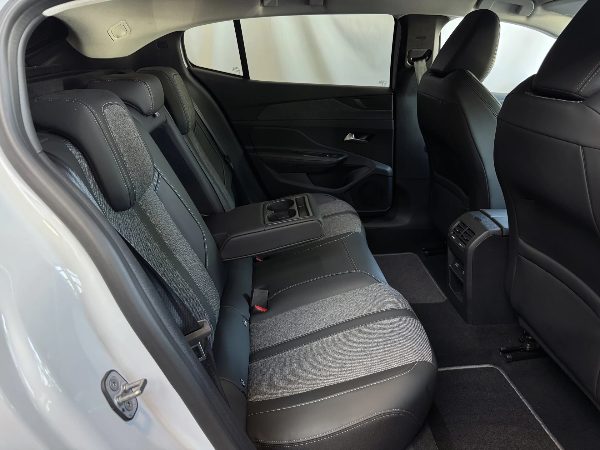 Hoofdafbeelding Peugeot 408