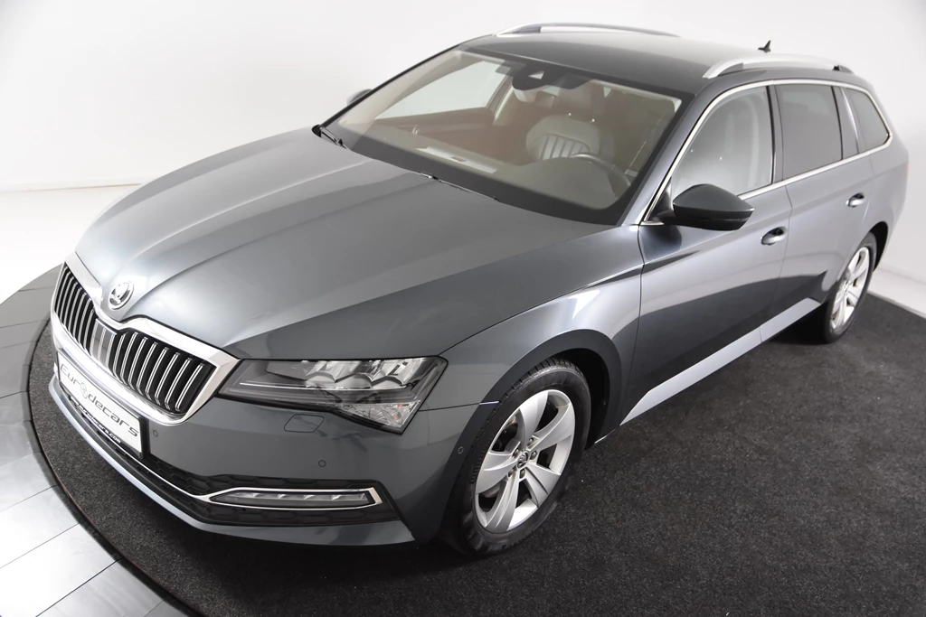 Hoofdafbeelding Škoda Superb