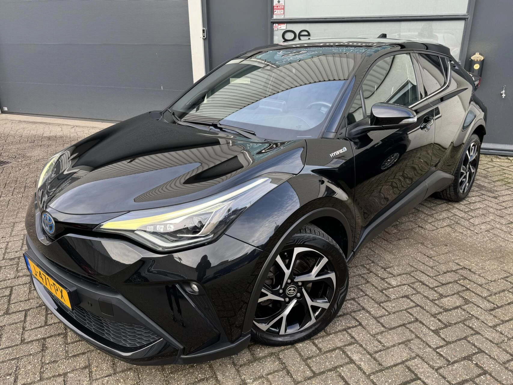 Hoofdafbeelding Toyota C-HR