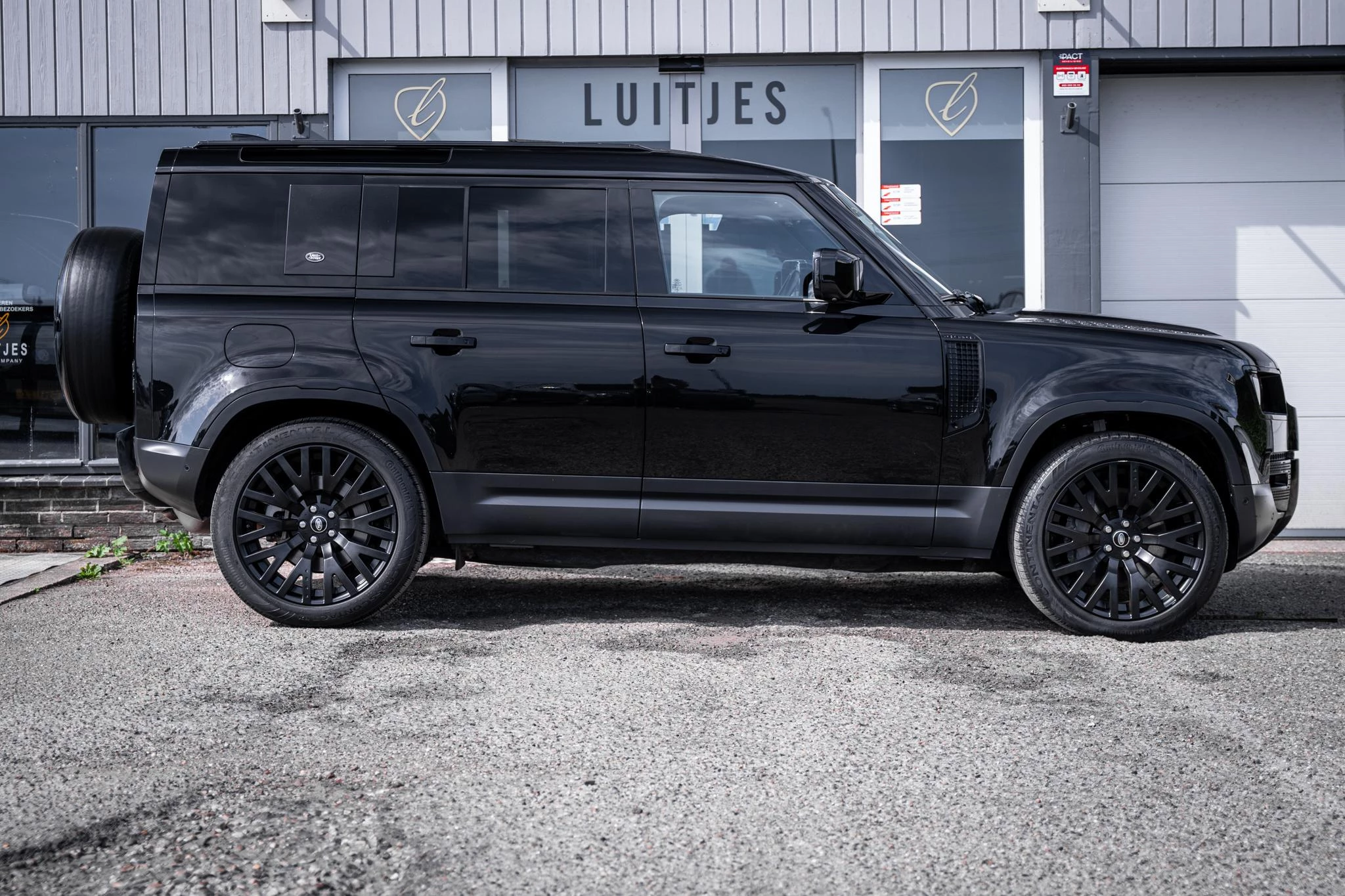 Hoofdafbeelding Land Rover Defender