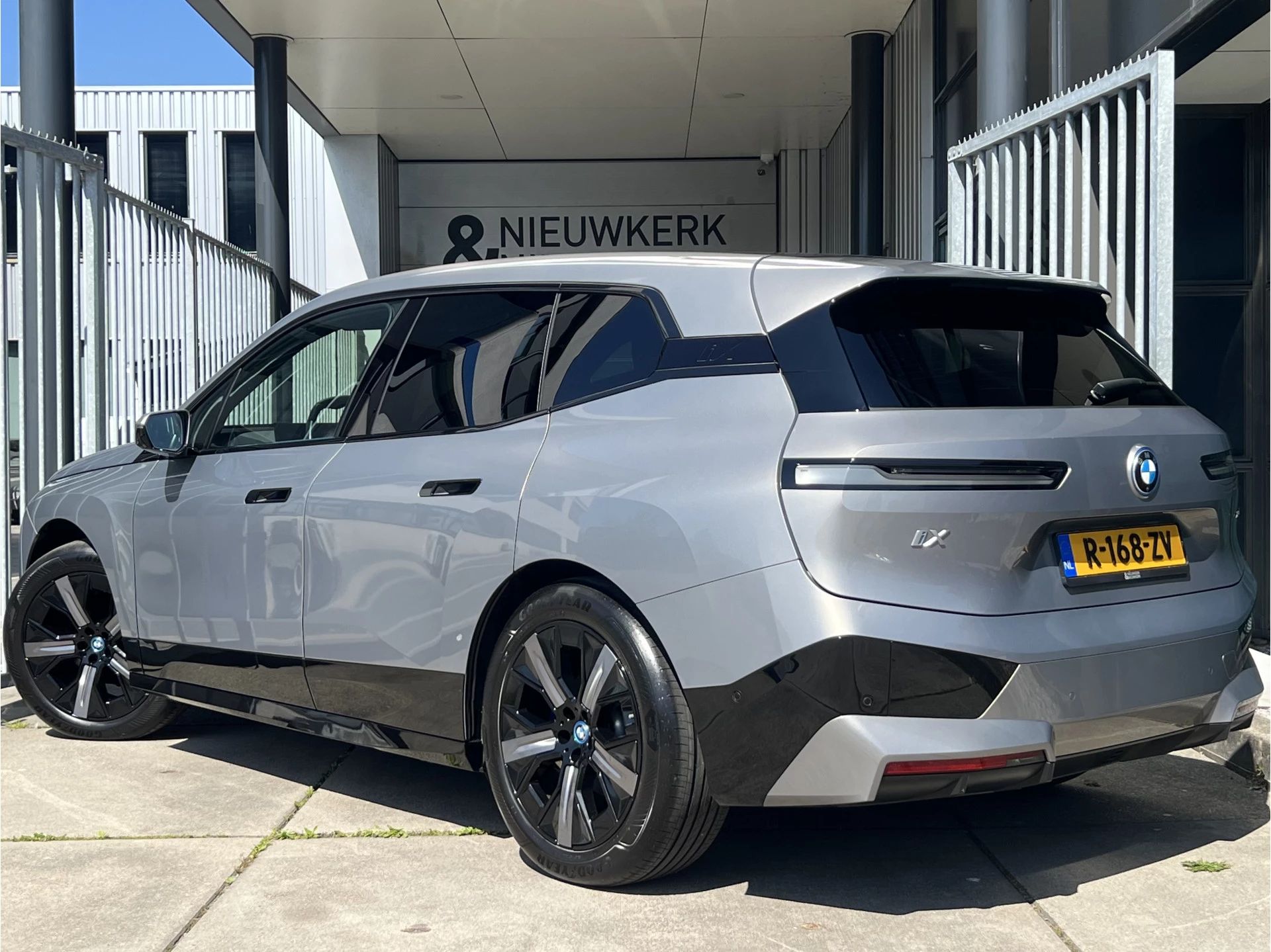 Hoofdafbeelding BMW iX