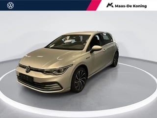 Volkswagen Golf 1.5 eTSI / 150pk DSG Style · ACC · Camera · Keyless · P-Sensoren · App-Connect · Navi · 17'' Inch ·