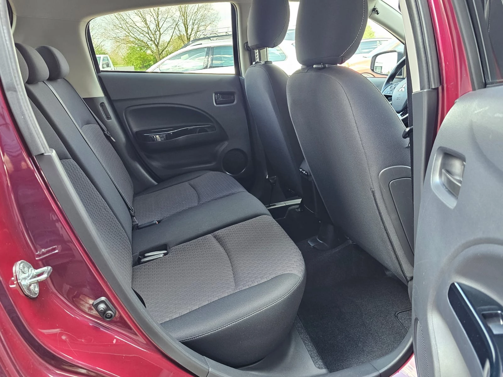 Hoofdafbeelding Mitsubishi Space Star