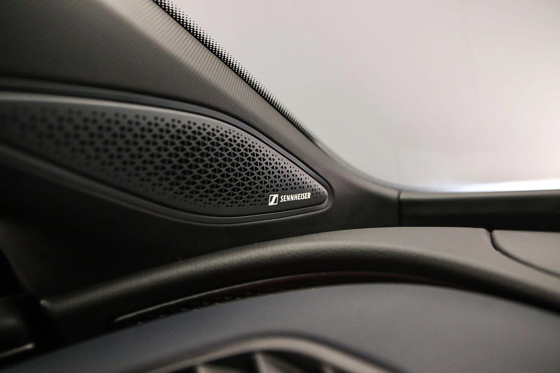 Hoofdafbeelding CUPRA Tavascan