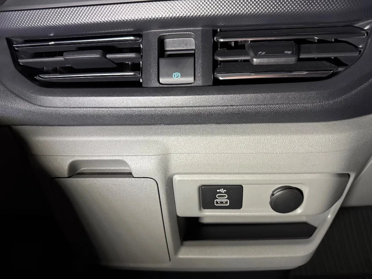 Hoofdafbeelding Ford E-Transit Custom