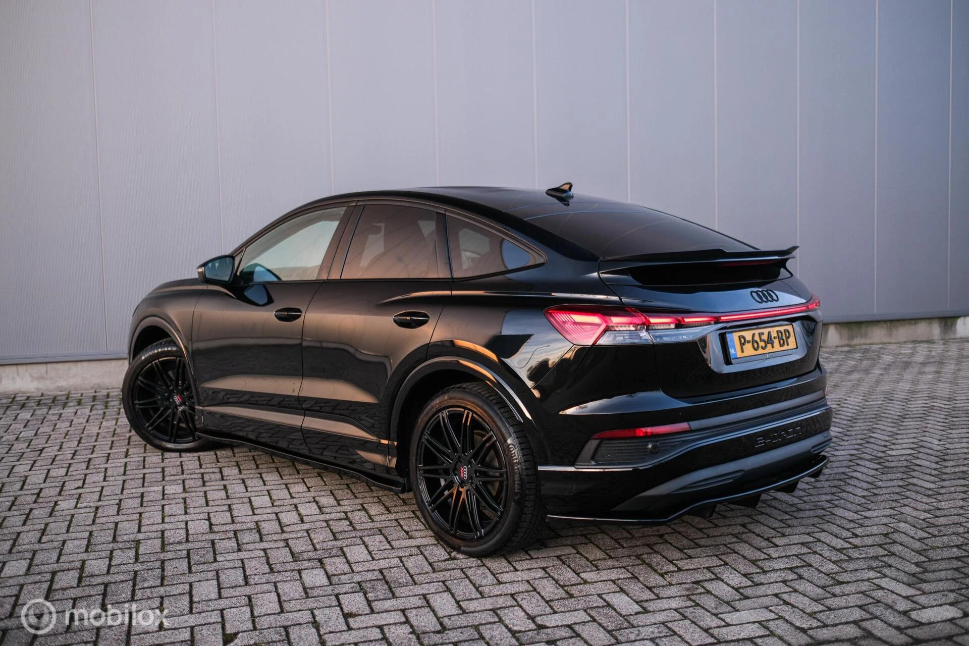 Hoofdafbeelding Audi Q4 e-tron