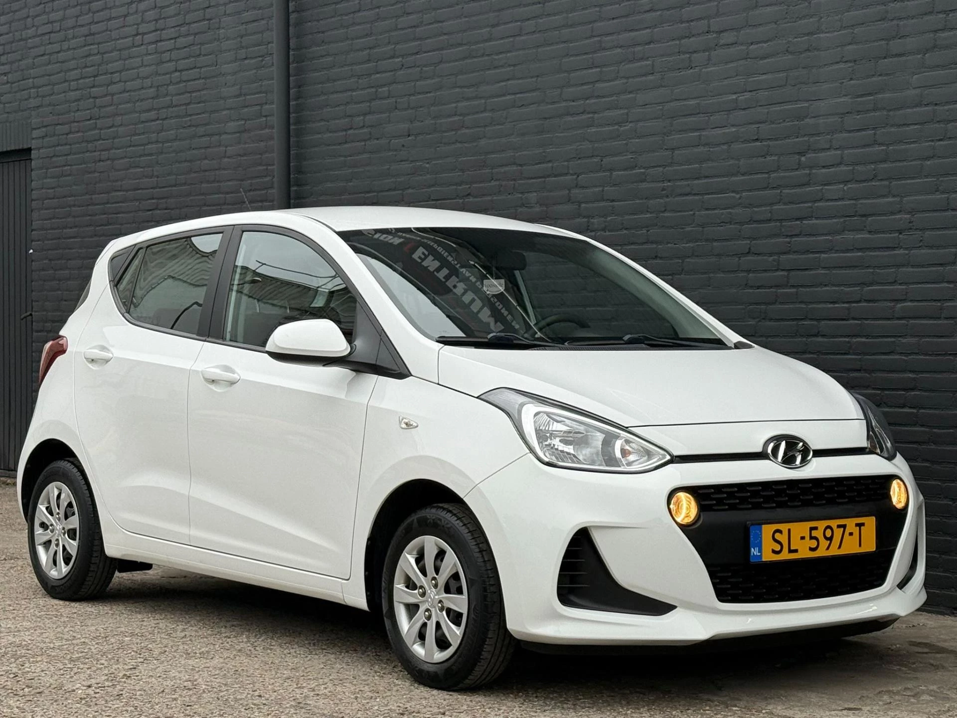 Hoofdafbeelding Hyundai i10