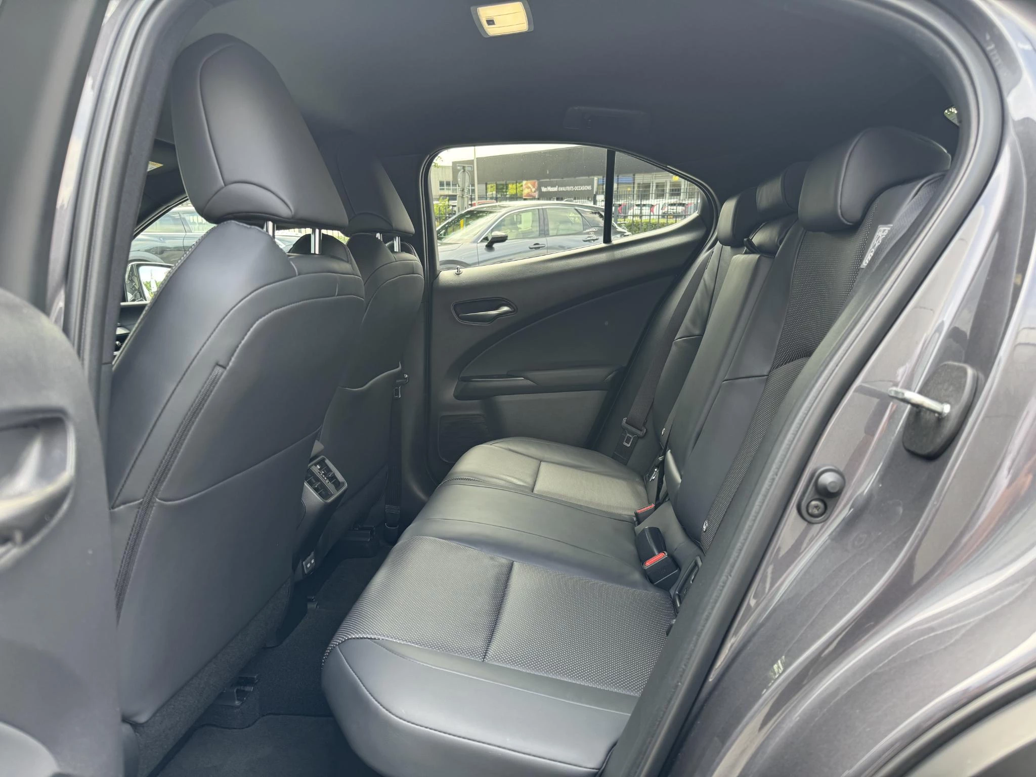 Hoofdafbeelding Lexus UX