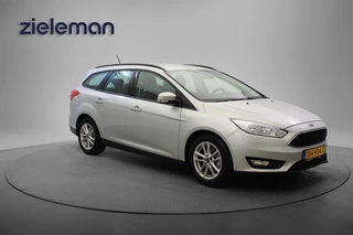 Ford Focus 1.0 Edition - Carplay, Cruise, Clima, PDC