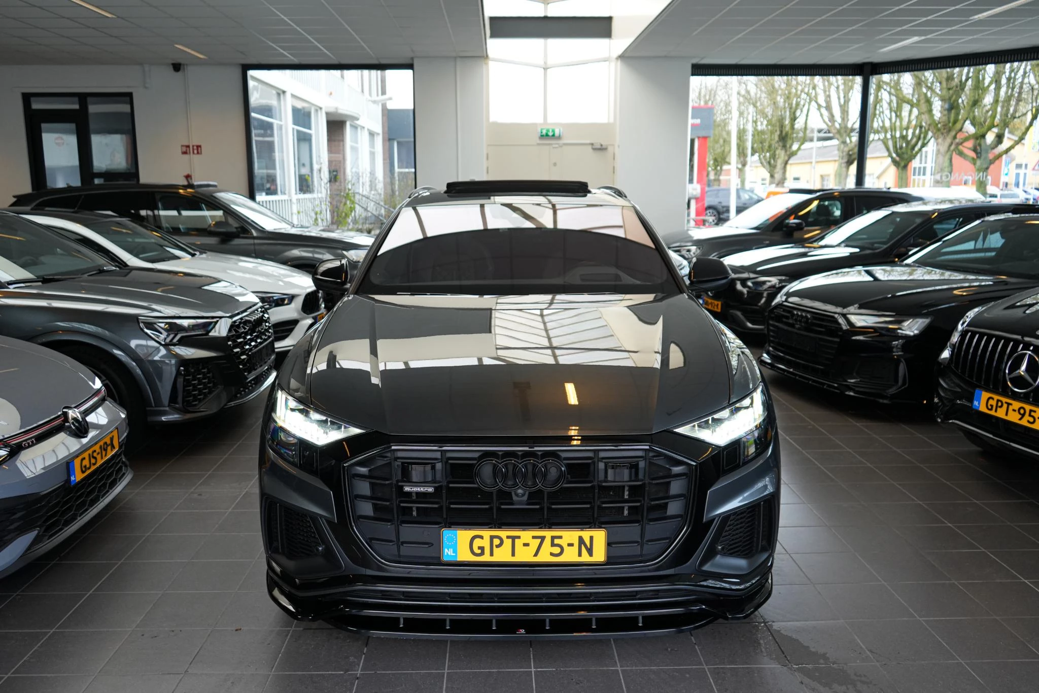 Hoofdafbeelding Audi Q8