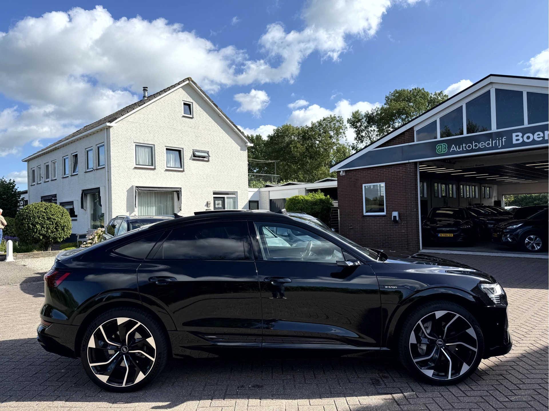 Hoofdafbeelding Audi e-tron