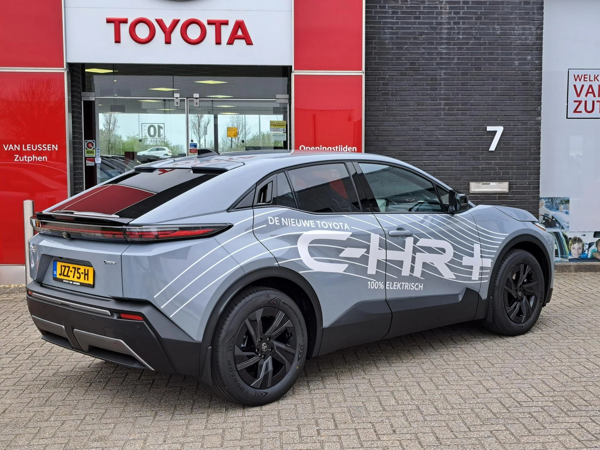Hoofdafbeelding Toyota C-HR+