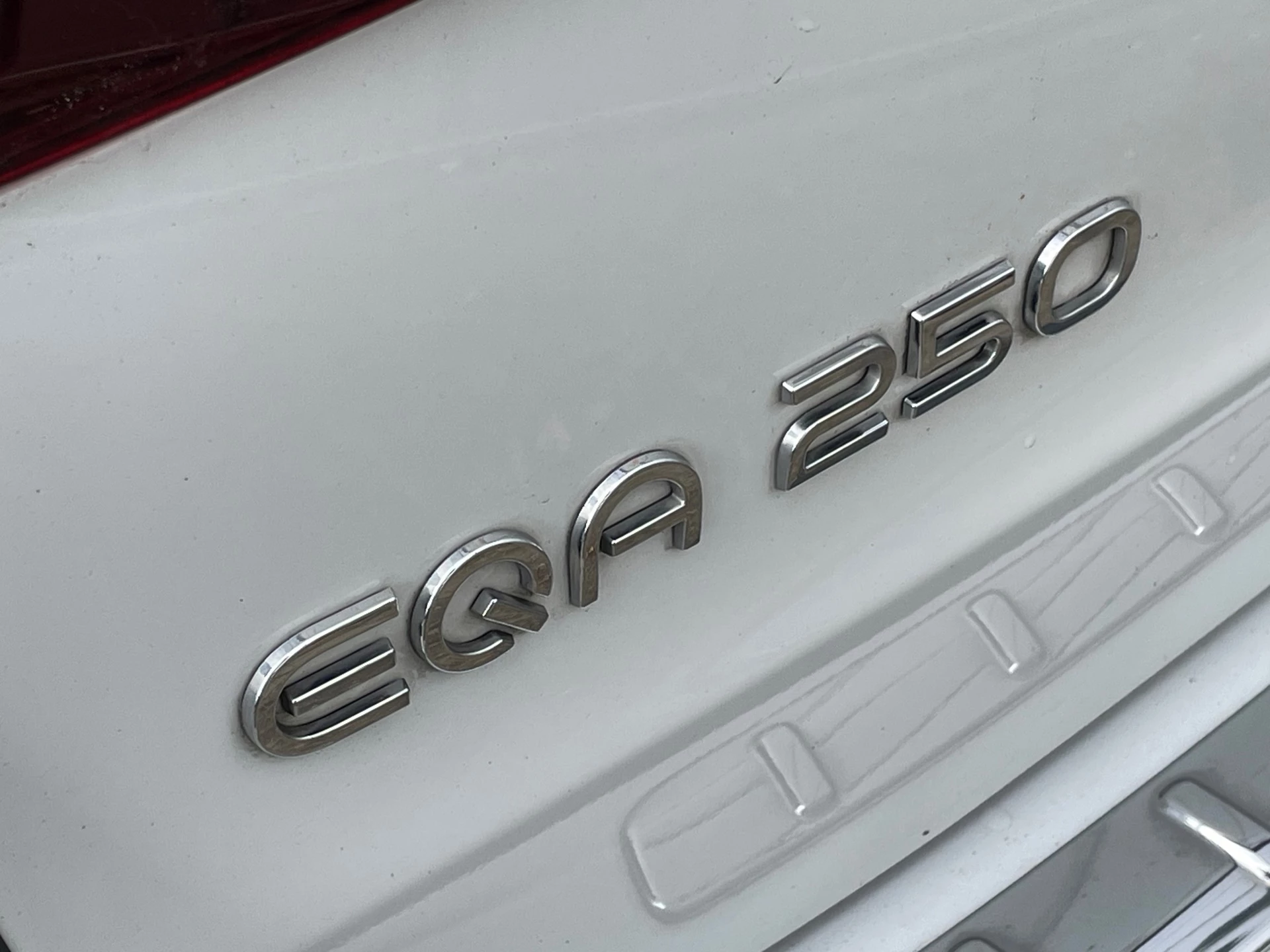 Hoofdafbeelding Mercedes-Benz EQA