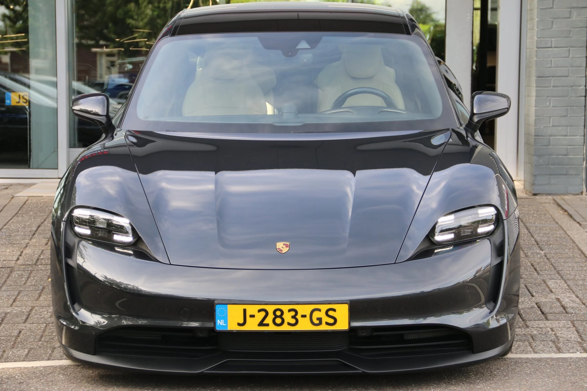 Hoofdafbeelding Porsche Taycan