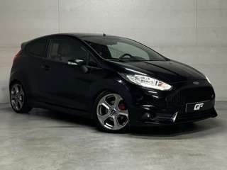 Ford Fiesta 1.6 ST1 RECARO Camera Stoelverw. D-Riem vervangen