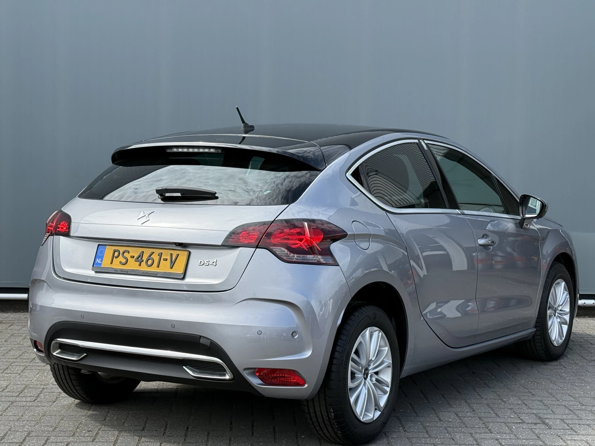 Hoofdafbeelding DS DS 4