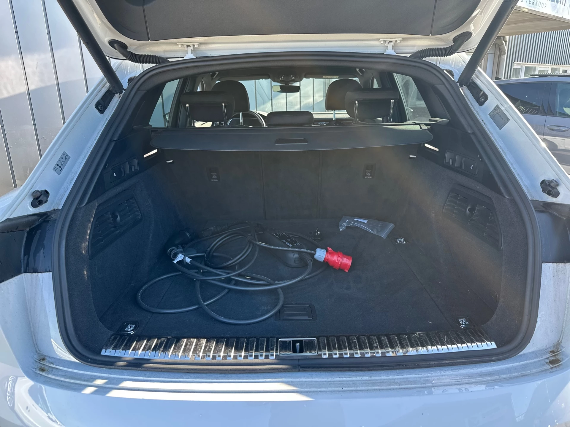 Hoofdafbeelding Audi e-tron