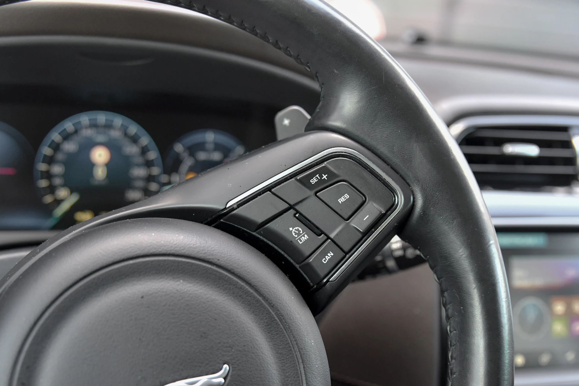 Hoofdafbeelding Jaguar F-PACE