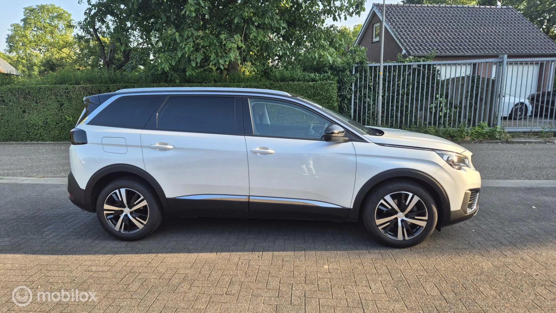 Hoofdafbeelding Peugeot 5008