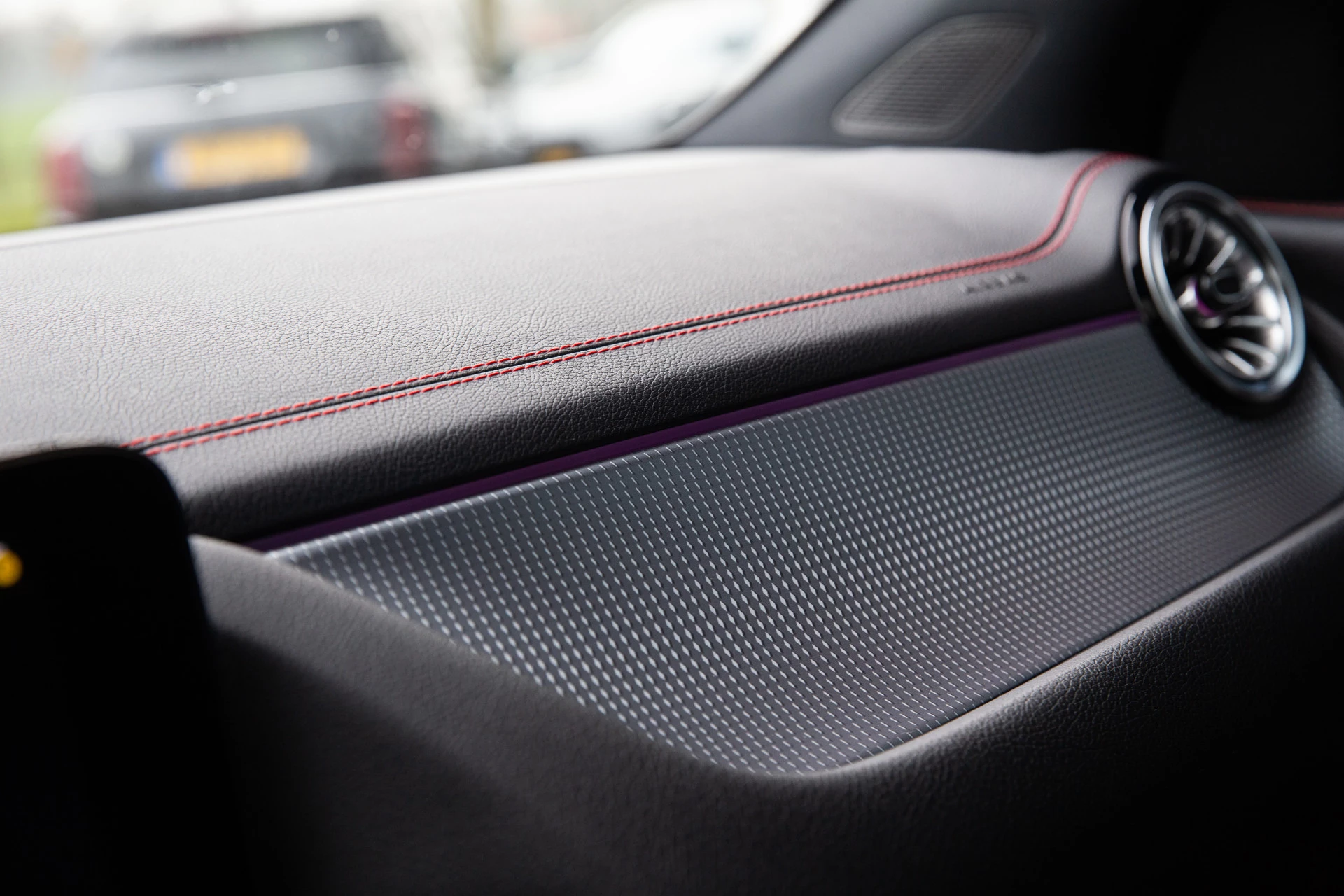 Hoofdafbeelding Mercedes-Benz EQA