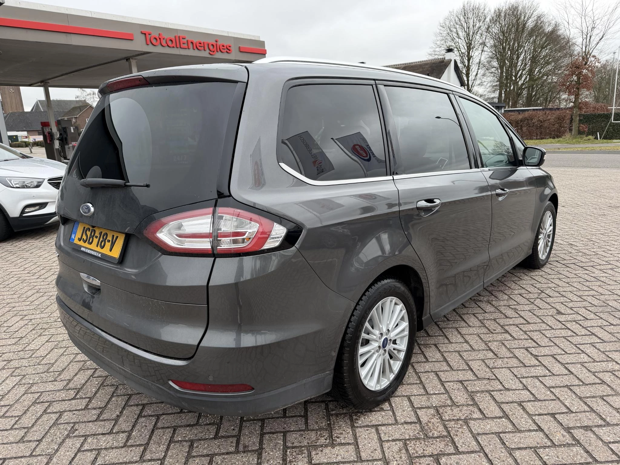 Hoofdafbeelding Ford Galaxy