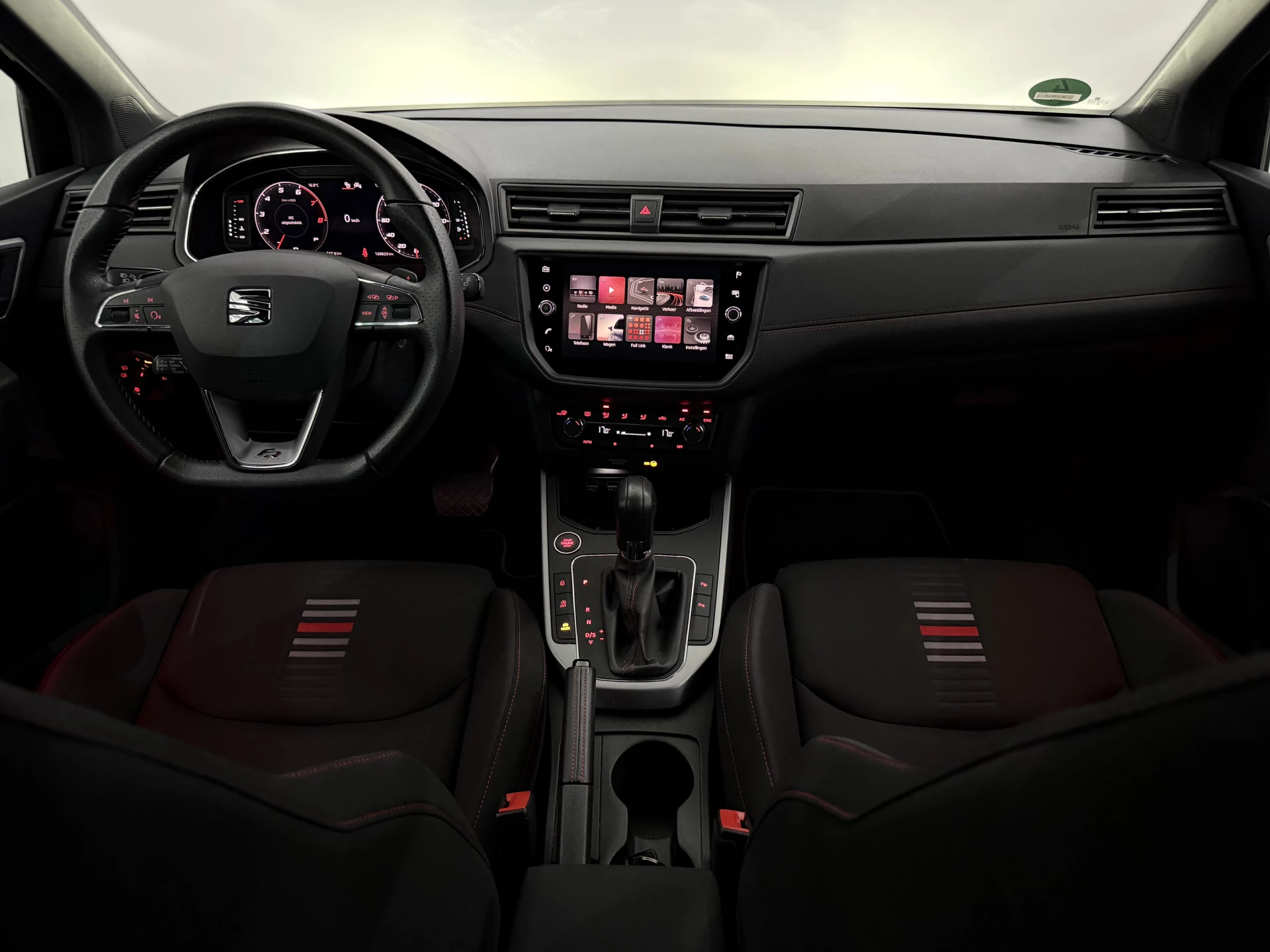 Hoofdafbeelding SEAT Arona