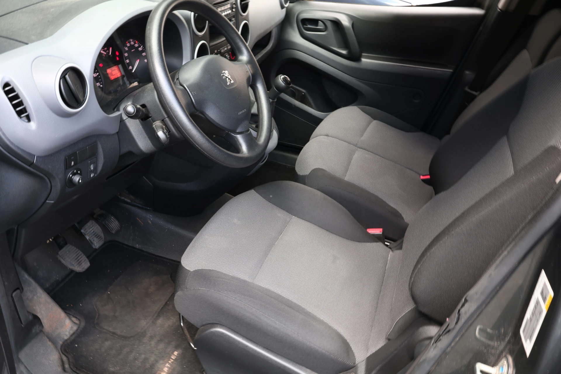 Hoofdafbeelding Peugeot Partner