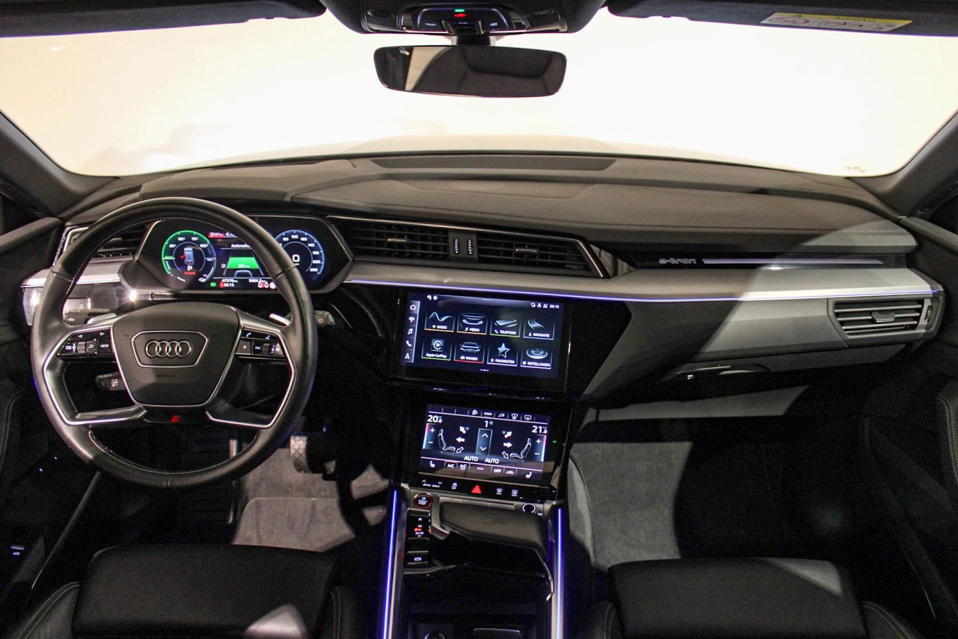 Hoofdafbeelding Audi e-tron