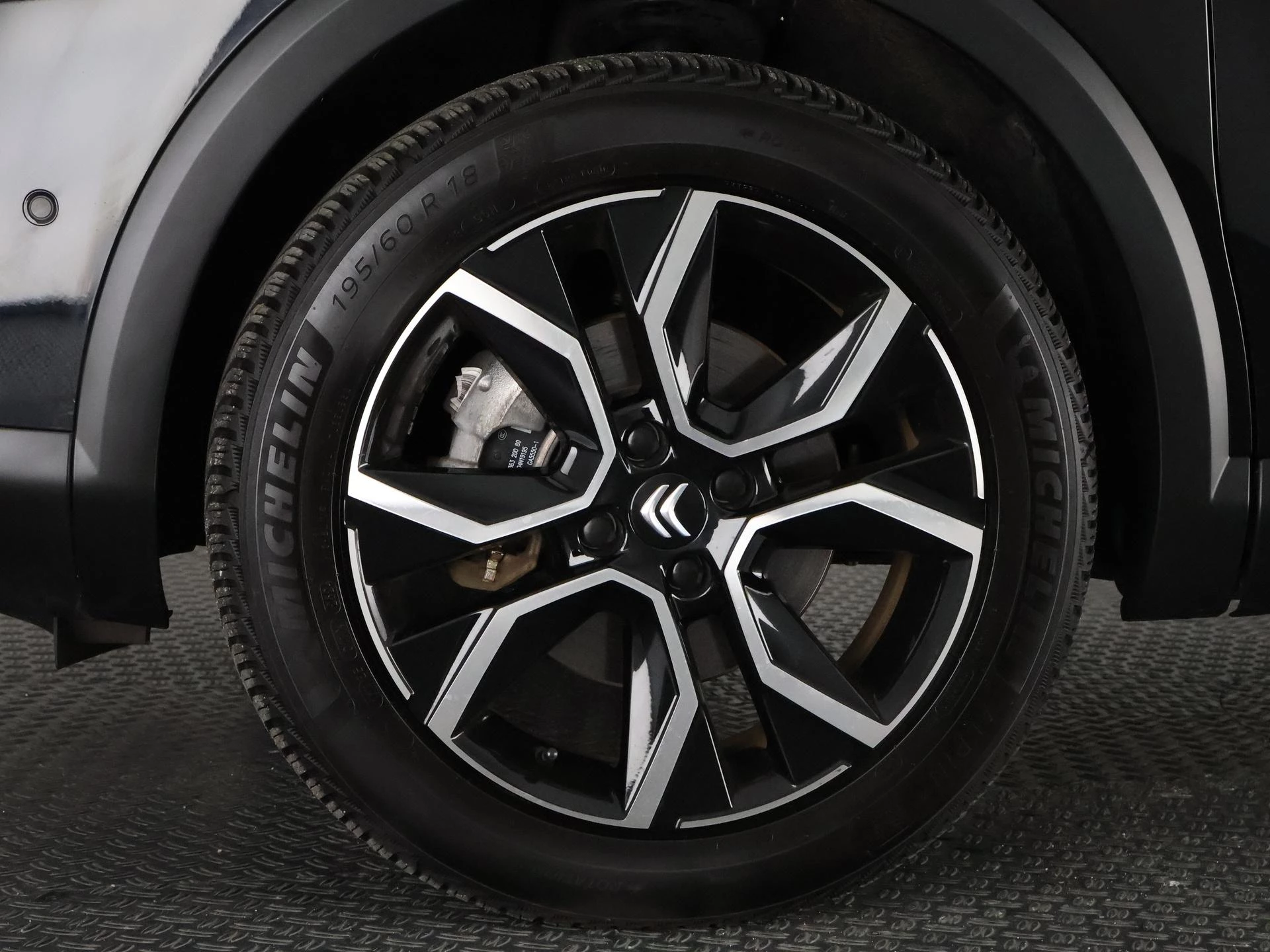 Hoofdafbeelding Citroën ë-C4 X