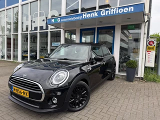 Hoofdafbeelding MINI 5-deurs MINI 5-deurs Cooper 1.5 Cooper Pepper I Automaat I Navigatie I Led I Climate