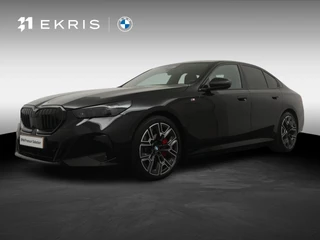 BMW 5-serie 550e xDrive | M Sport Pro | Glazen Panoramadak | Adaptief Onderstel Professional | Stoelverwarming | Harman Kardon | Head-Up Display | 20" M Aerodynamic | Adaptive LED |