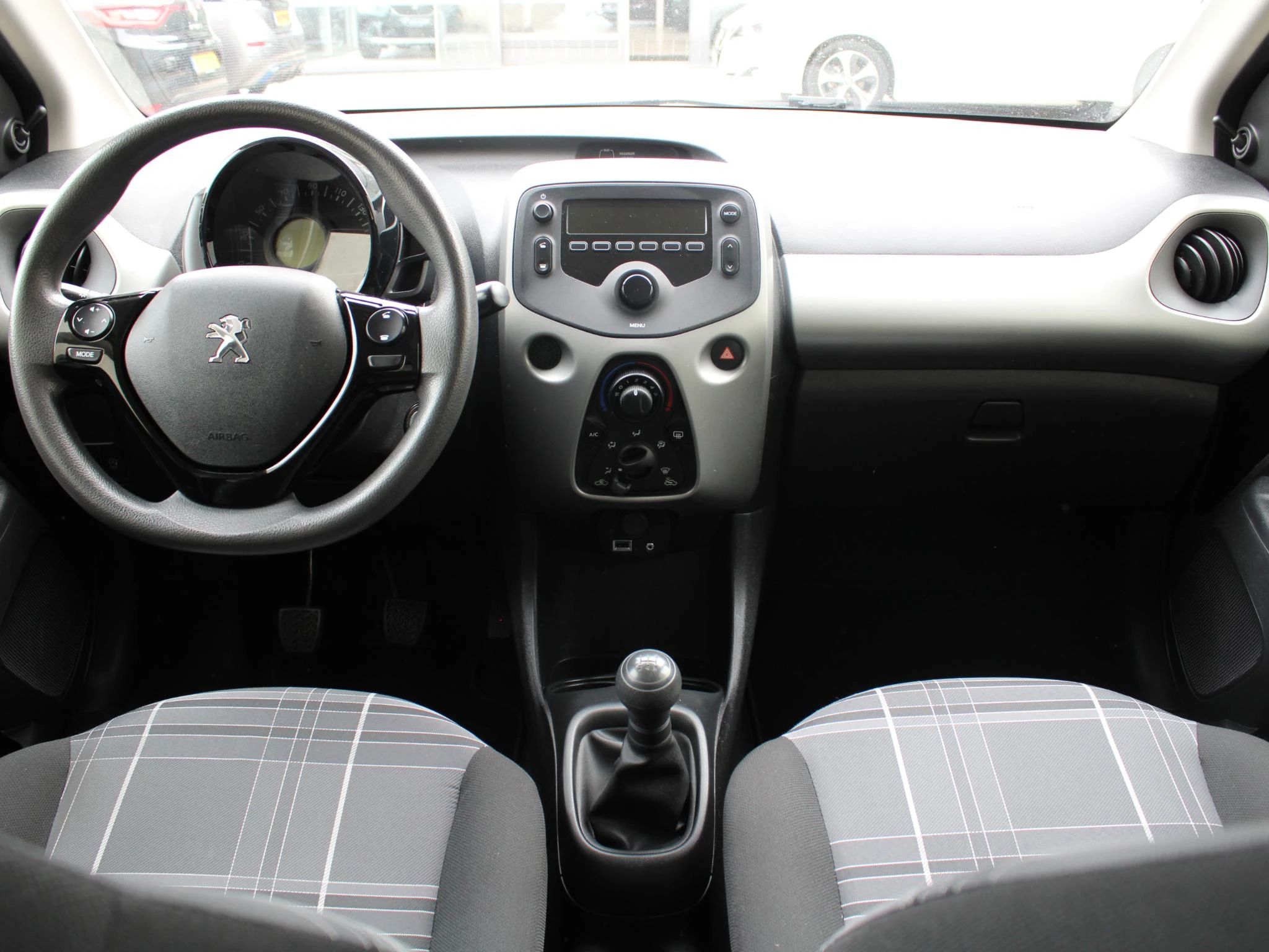 Hoofdafbeelding Peugeot 108