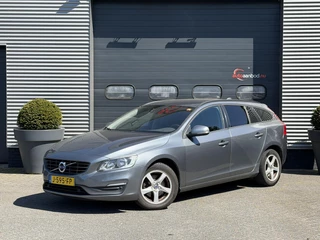Hoofdafbeelding Volvo V60 Volvo V60 2.0 D2 R-Design | Navigatie | Climate Control | Stoelverwarming | Trekhaak |