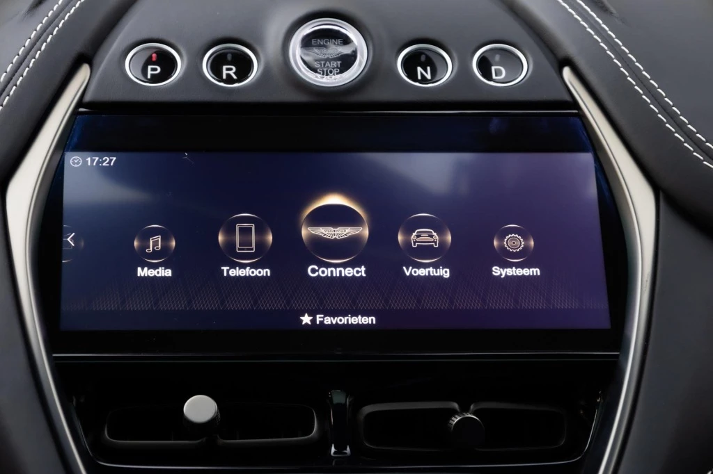 Hoofdafbeelding Aston Martin DBX