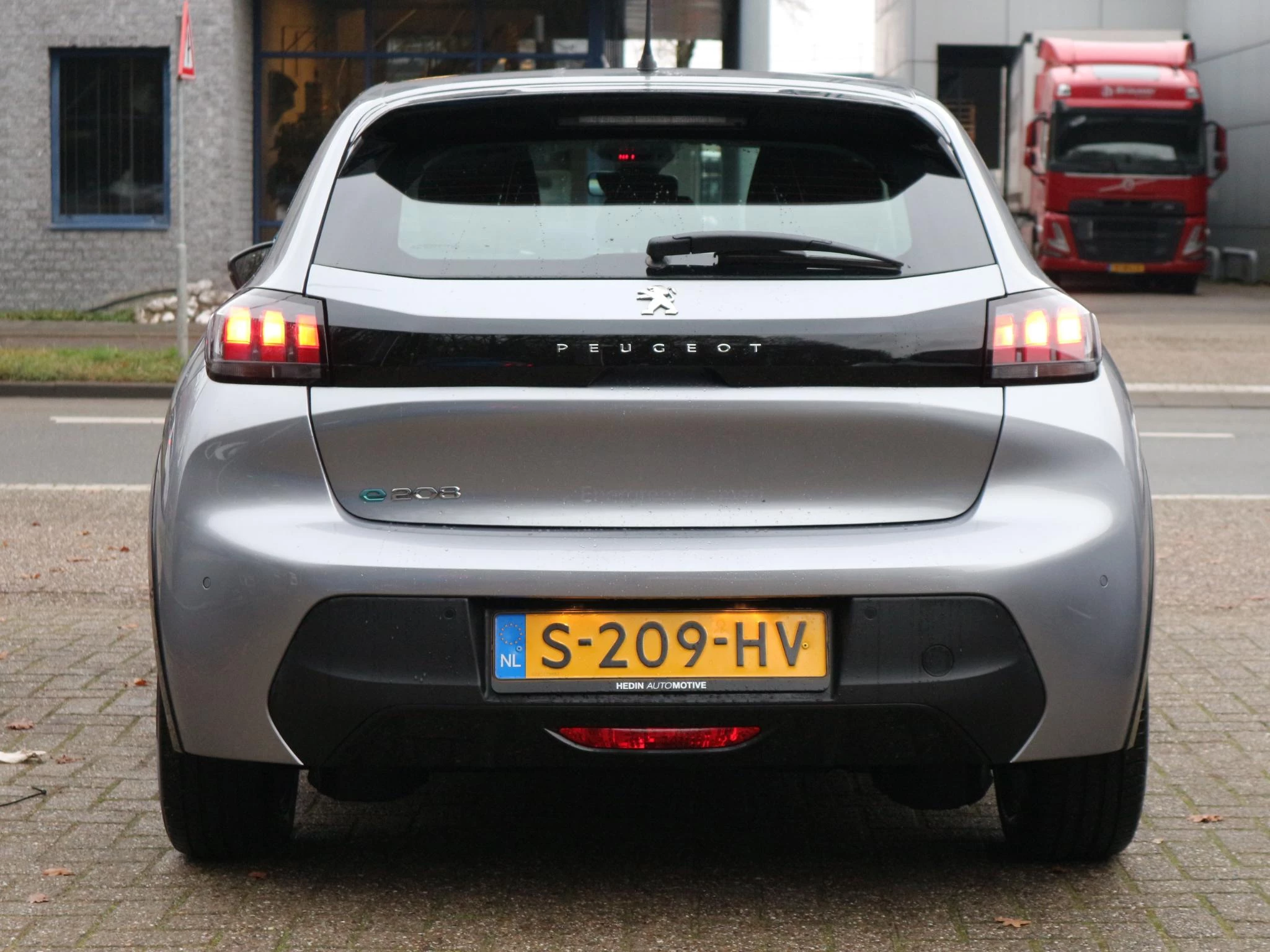 Hoofdafbeelding Peugeot e-208