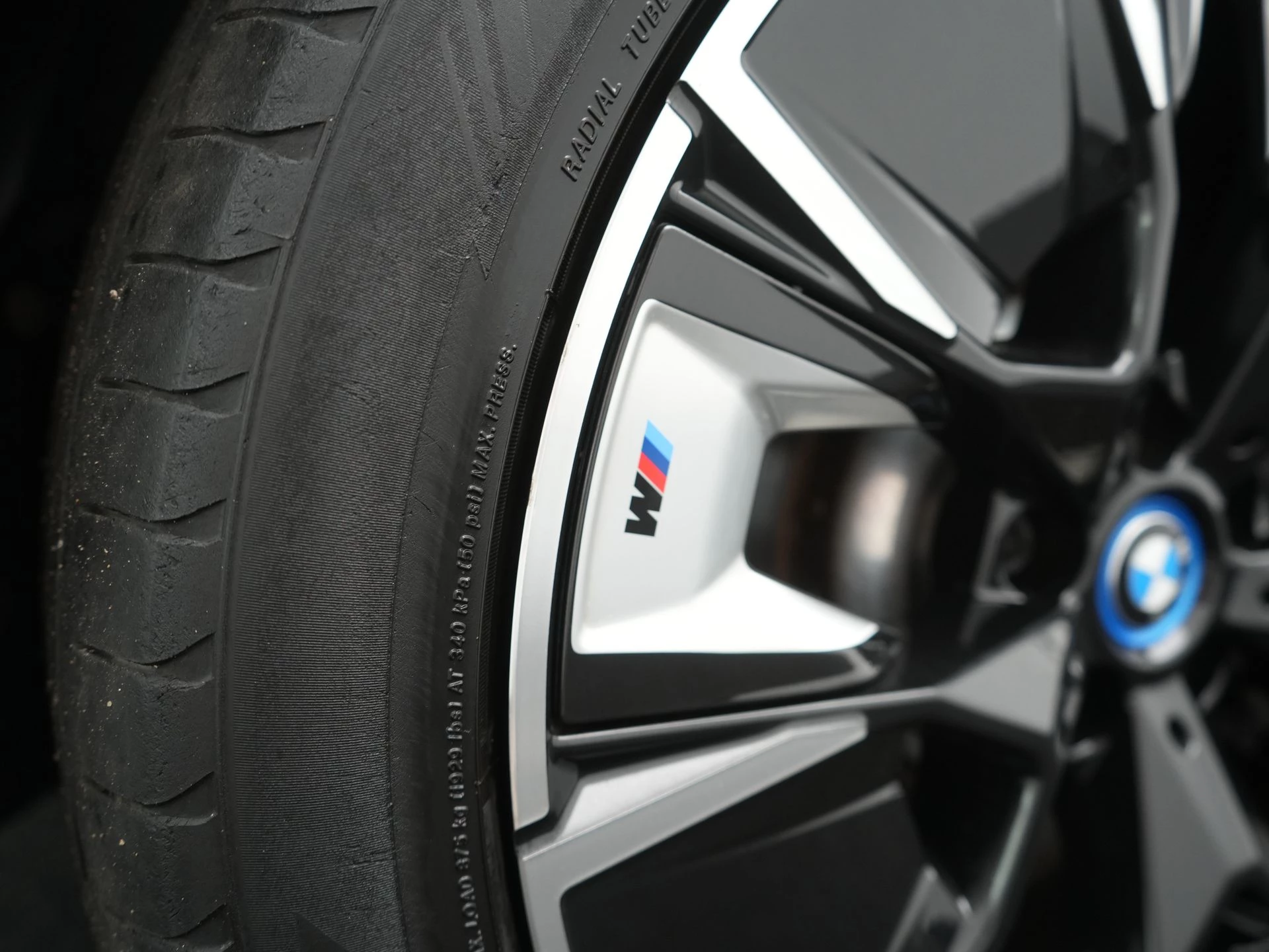Hoofdafbeelding BMW iX3