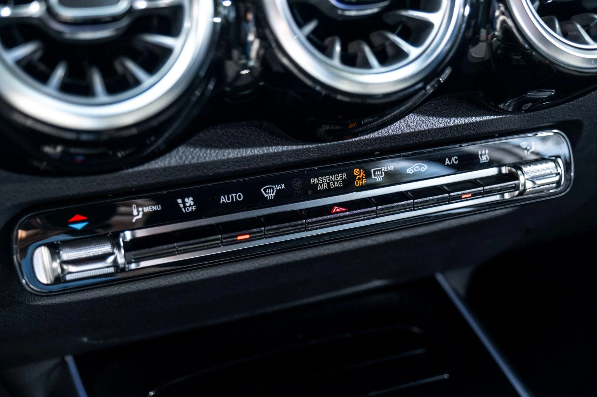 Hoofdafbeelding Mercedes-Benz EQB