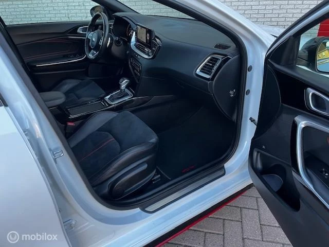 Hoofdafbeelding Kia Ceed