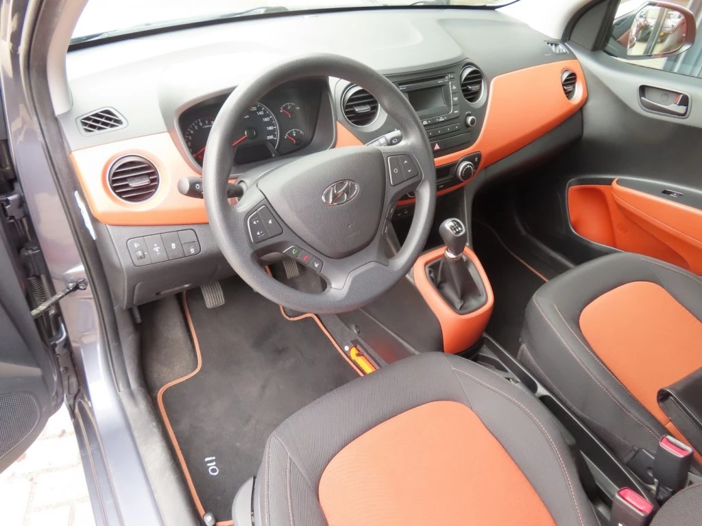 Hoofdafbeelding Hyundai i10
