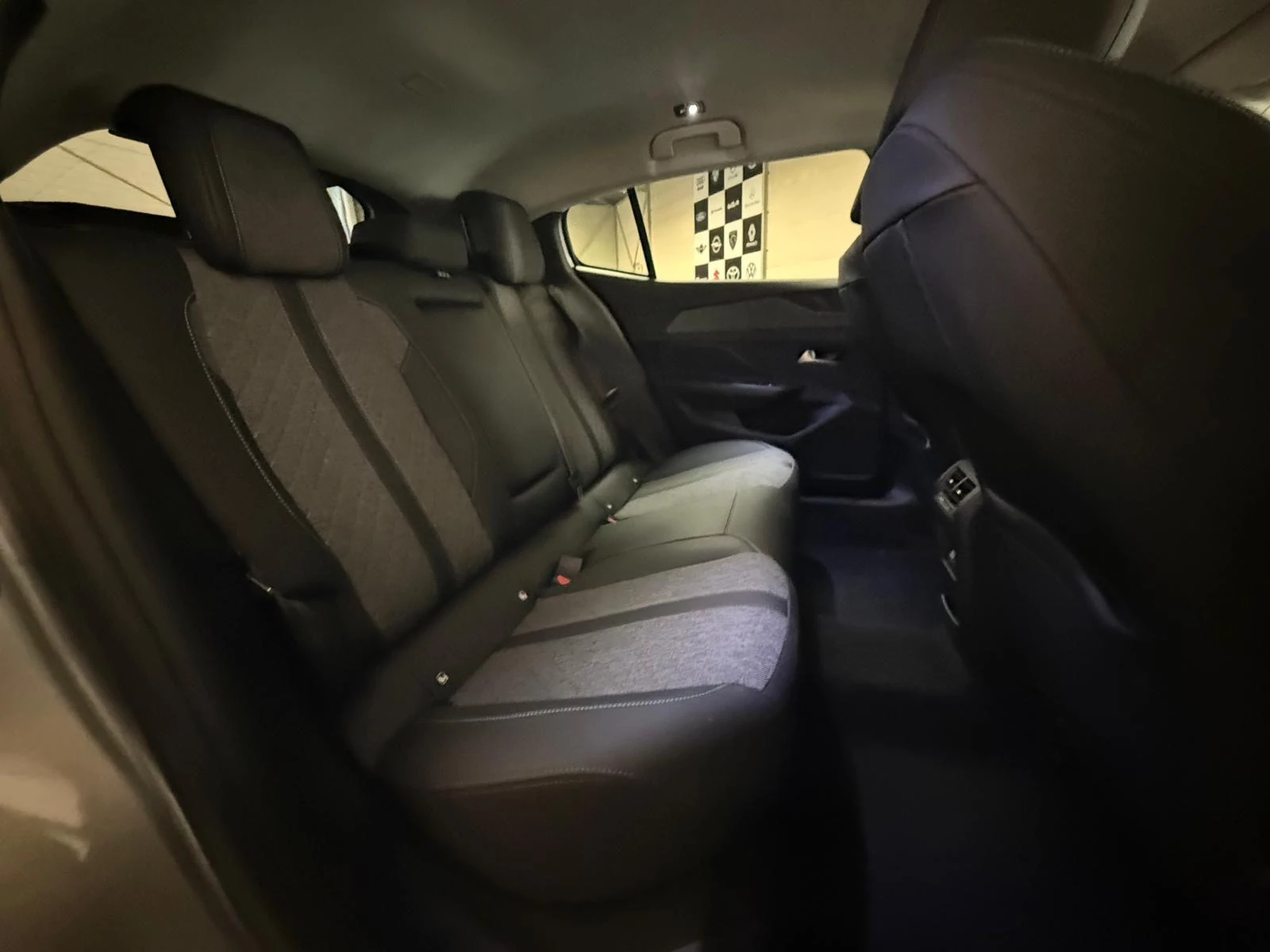 Hoofdafbeelding Peugeot 408