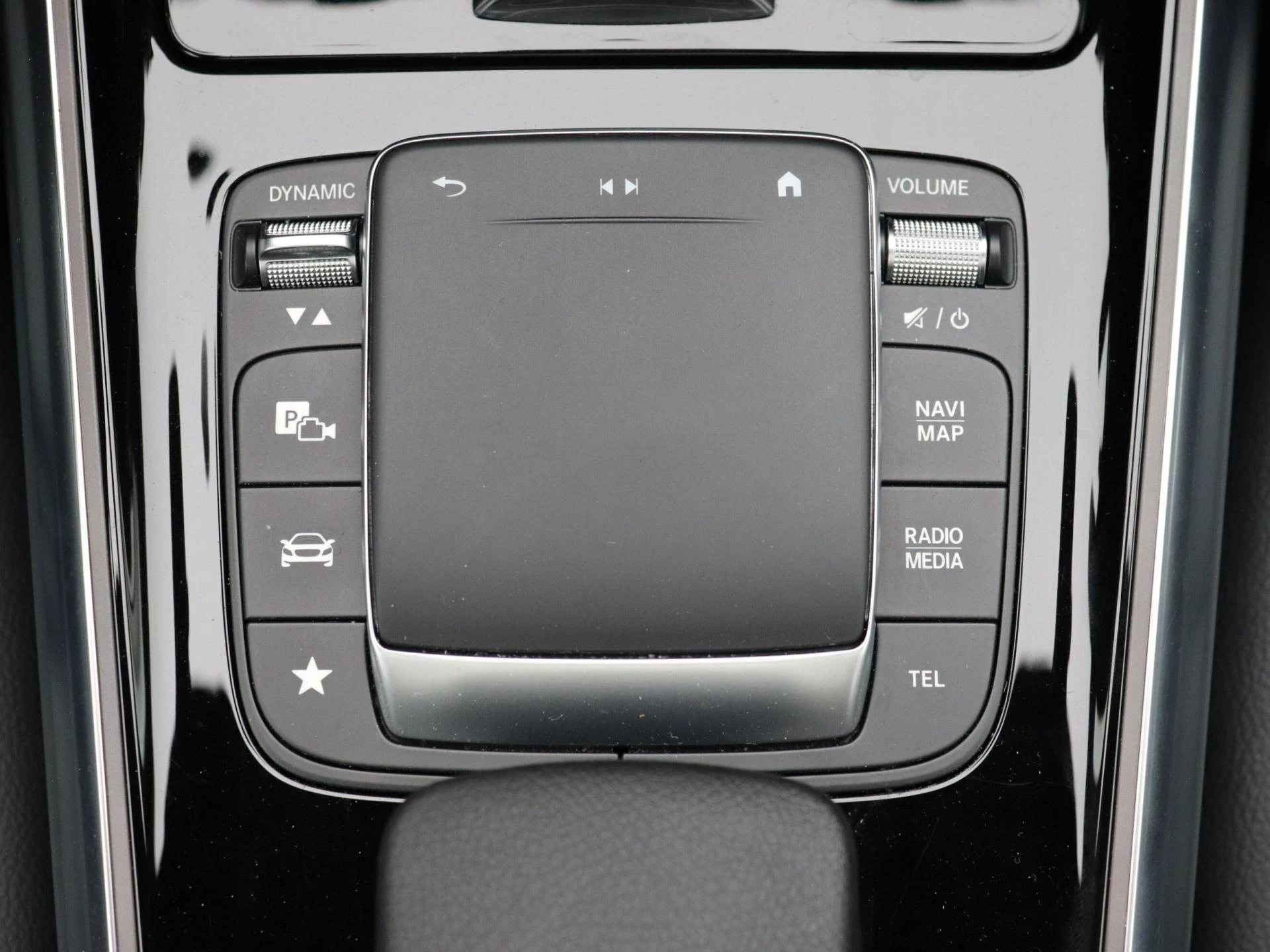 Hoofdafbeelding Mercedes-Benz EQA