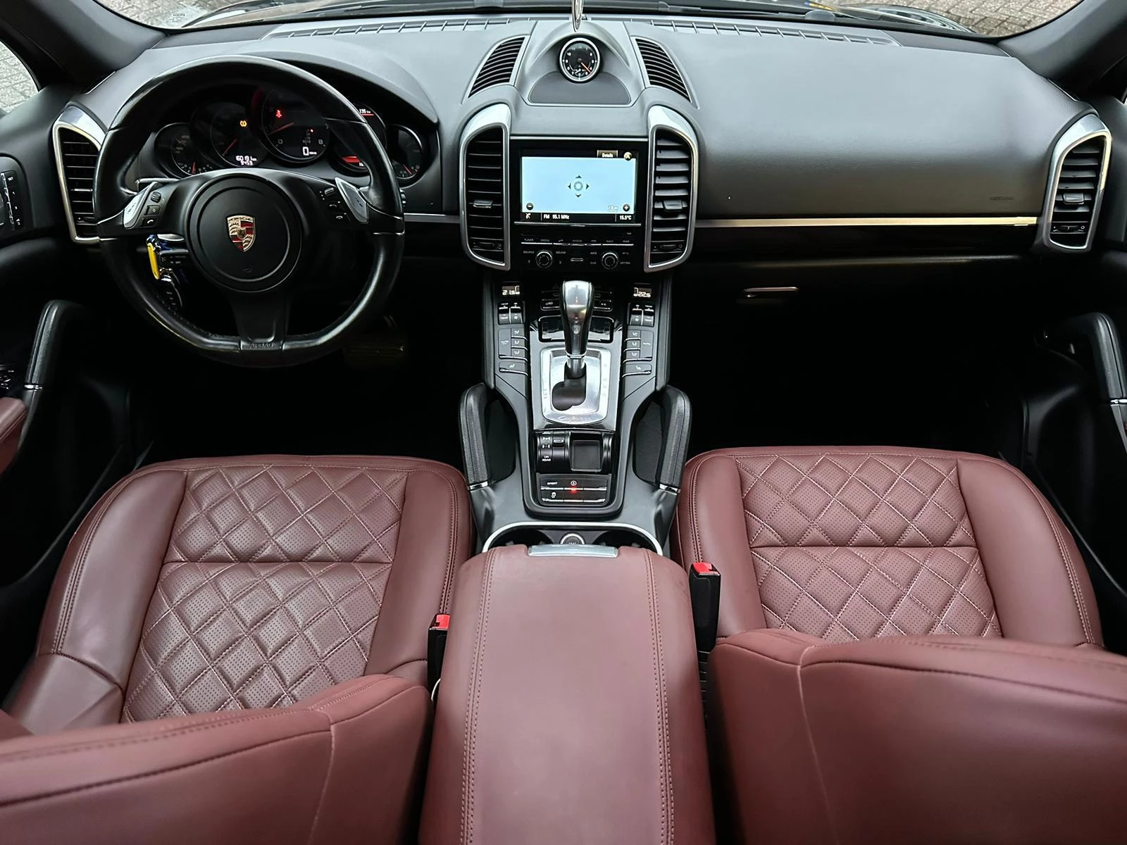 Hoofdafbeelding Porsche Cayenne