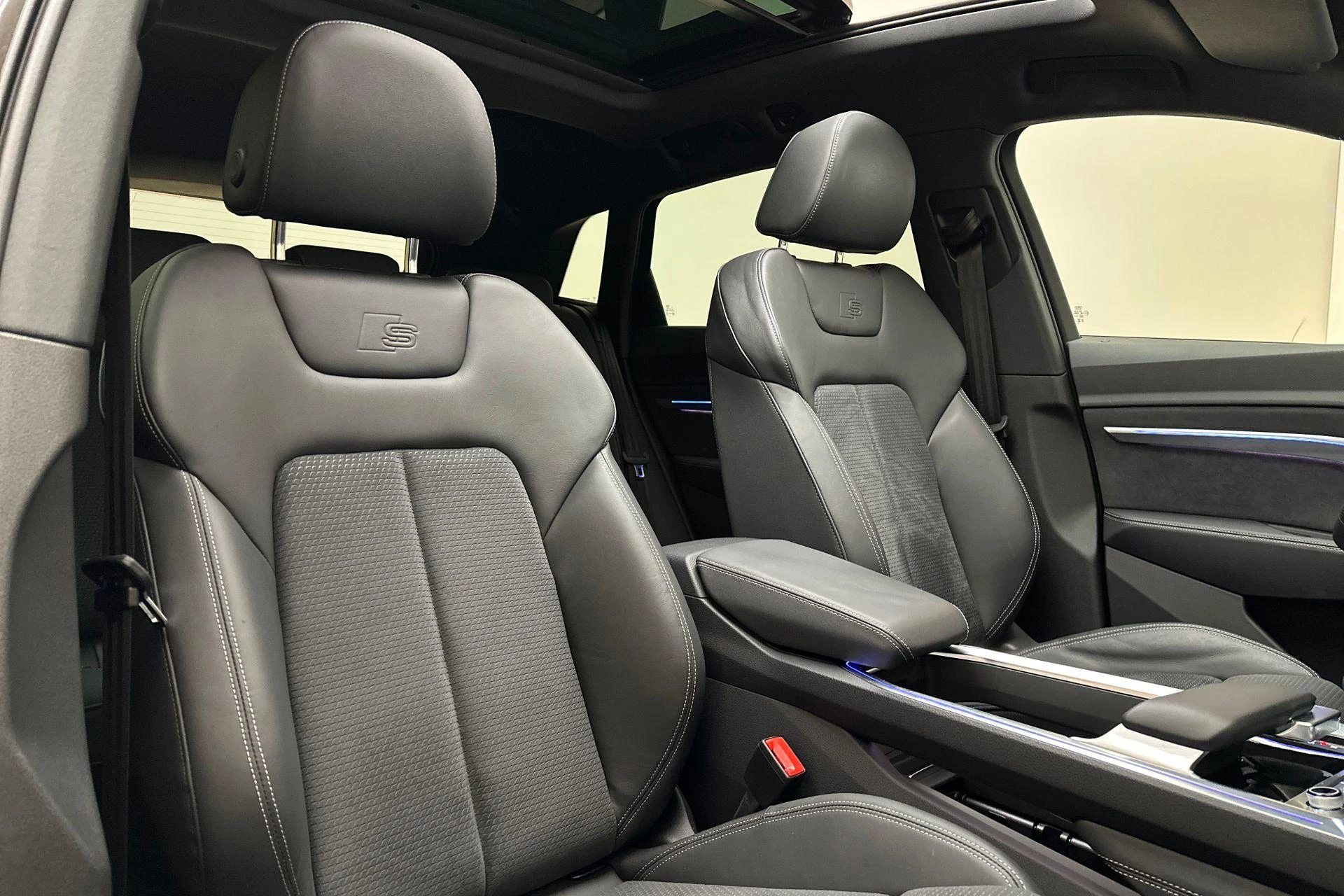 Hoofdafbeelding Audi Q8 e-tron