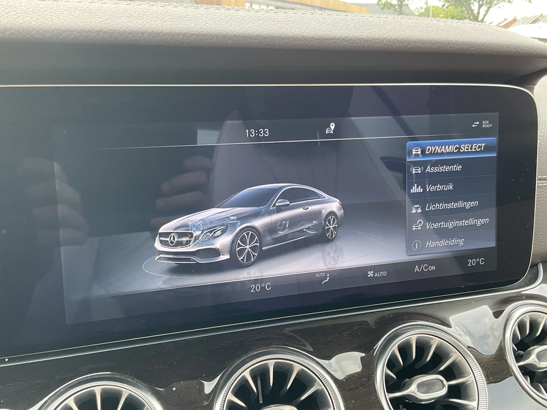 Hoofdafbeelding Mercedes-Benz E-Klasse