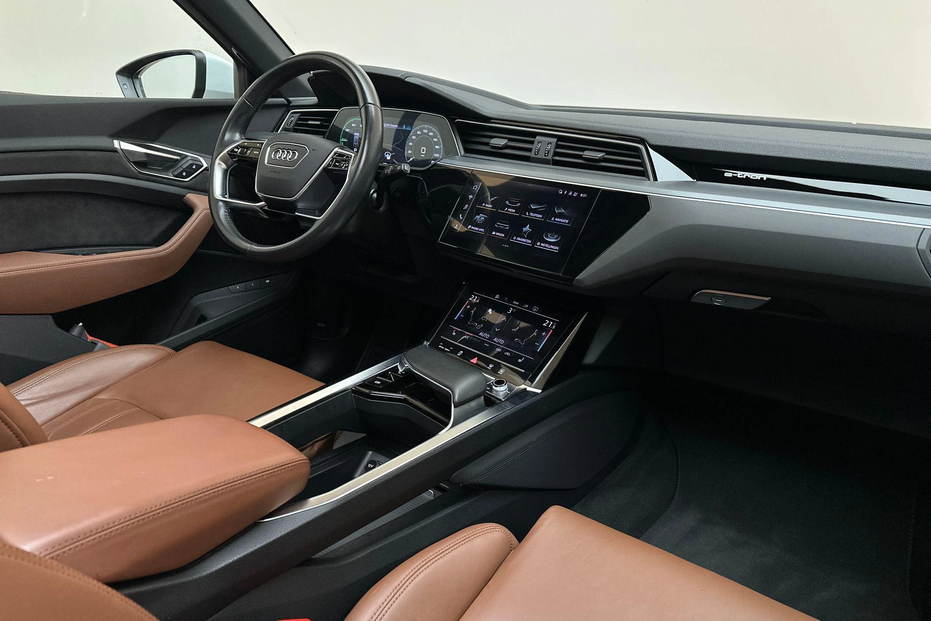 Hoofdafbeelding Audi e-tron