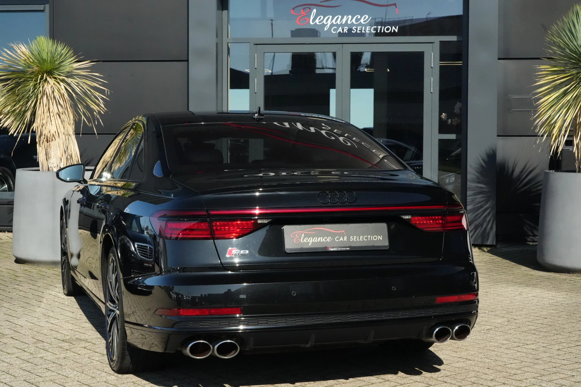 Hoofdafbeelding Audi S8
